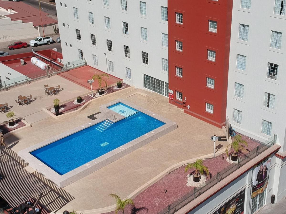 Fiesta Inn Express Ciudad Obregon Exterior photo
