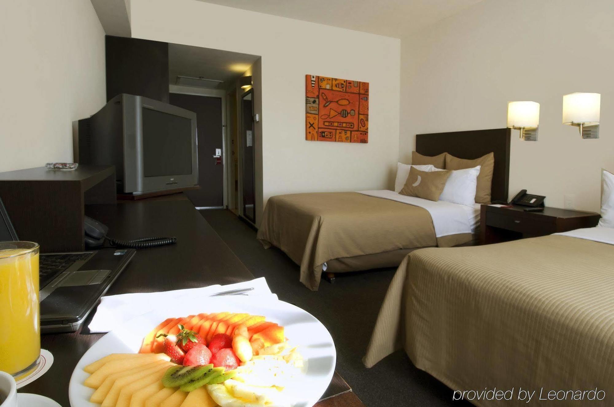 Fiesta Inn Express Ciudad Obregon Room photo